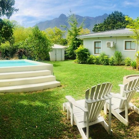 The Country Cottage Swellendam Esterno foto
